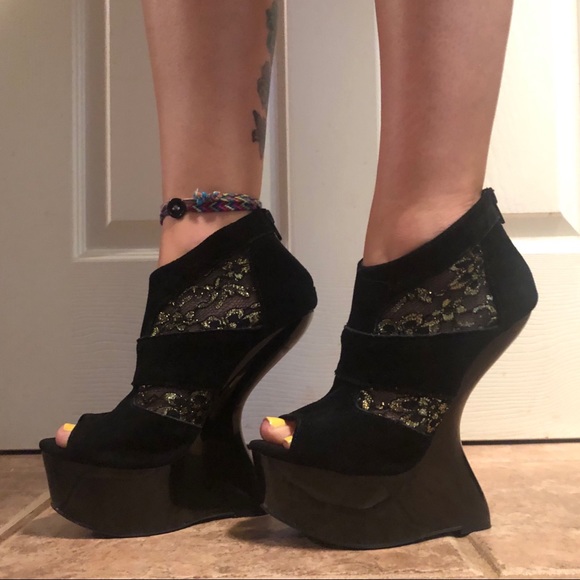 Platform Wedges - Picture 3 of 4